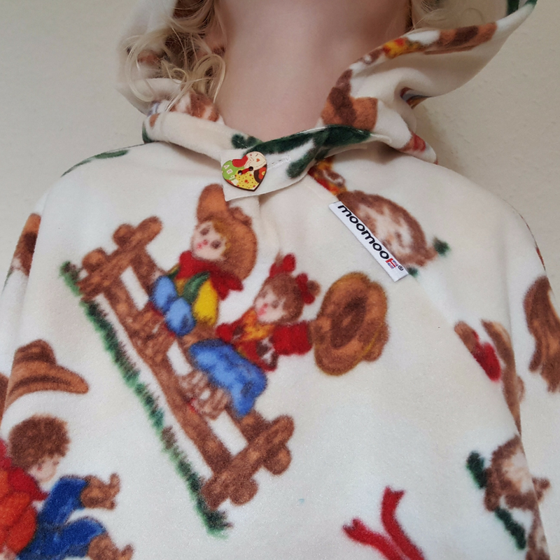 moomoo-cowboy-poncho-review