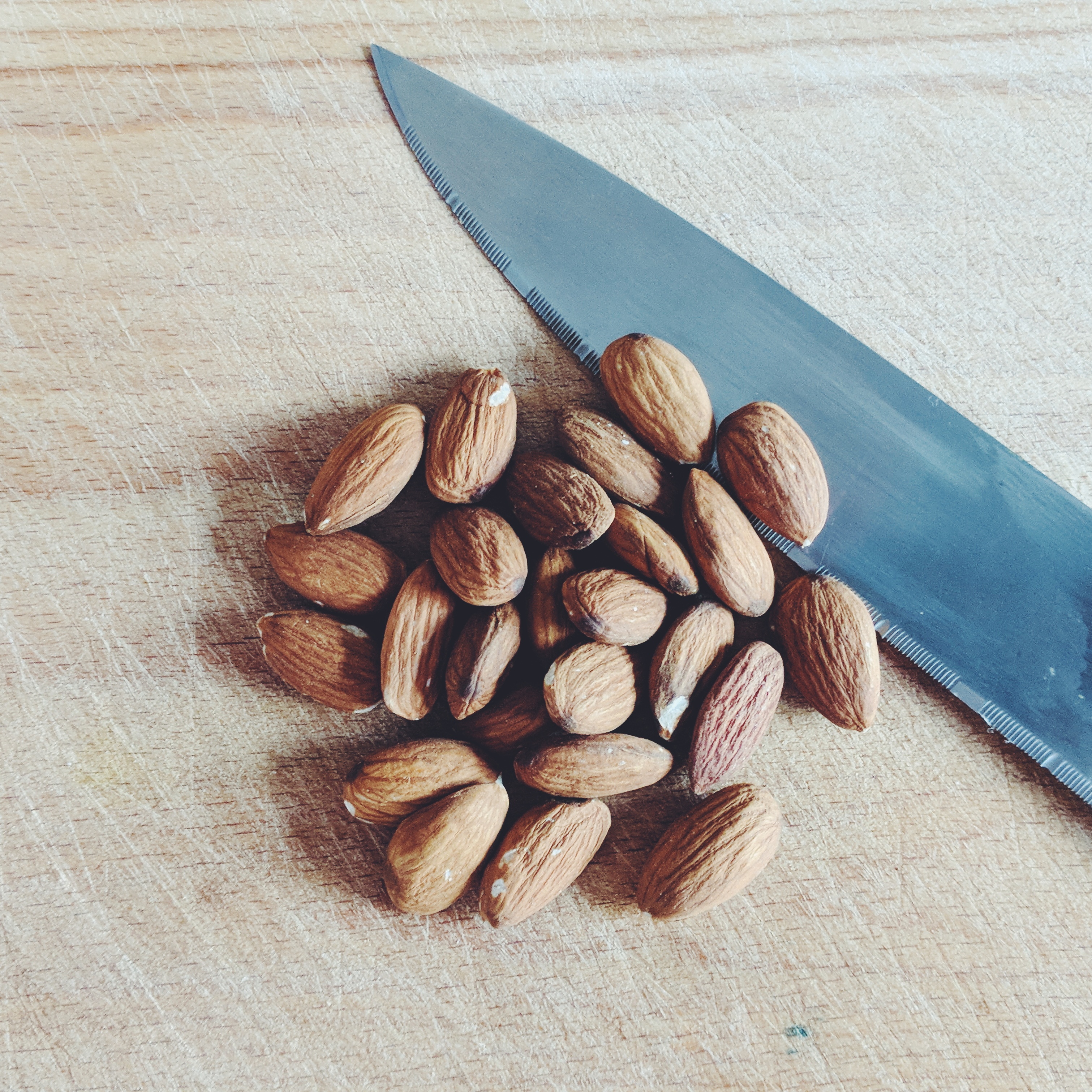 chop-almonds